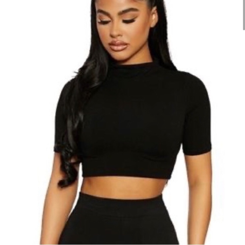Naked Wardrobe Sweet T crop top black